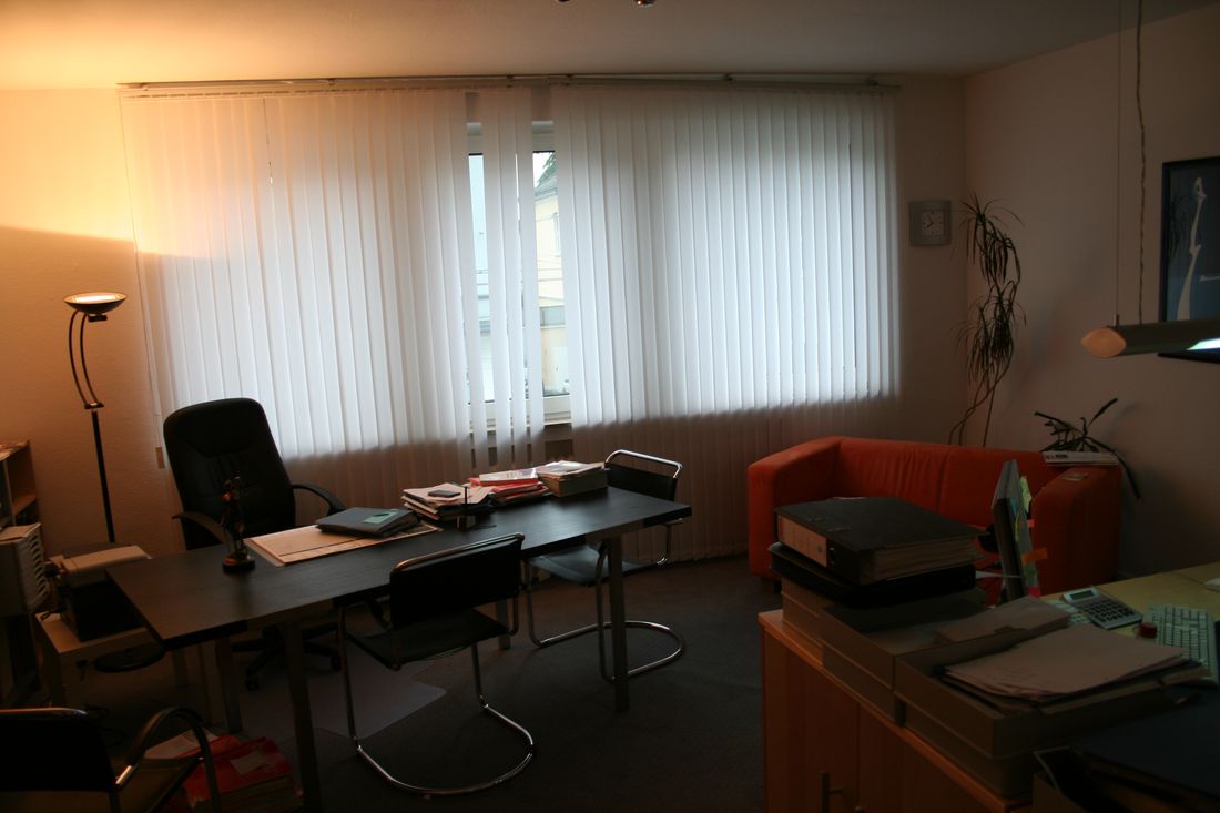 Blick in die Räume der Anwaltskanzlei Schindler in Solingen
